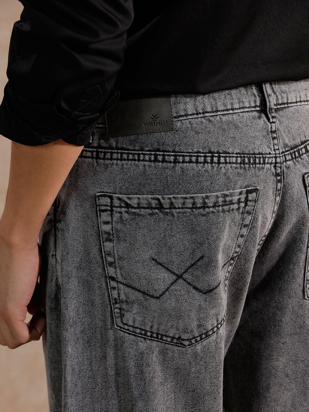 Casual Heavy Fade Loose Fit Jeans | Grey - Image 4